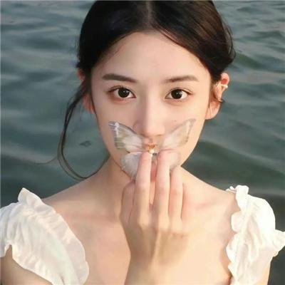 二毛硬闯短剧世界